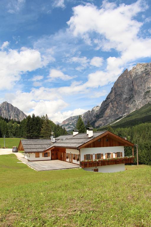 Jaegerhaus Agriturismo Cortina dʼAmpezzo Eksteriør billede