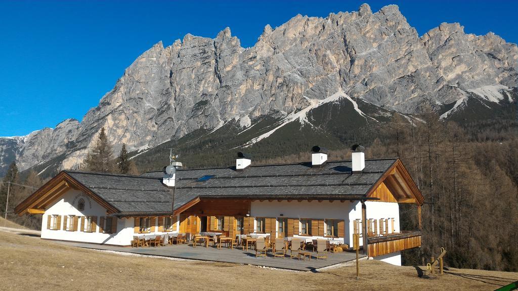 Jaegerhaus Agriturismo Cortina dʼAmpezzo Eksteriør billede