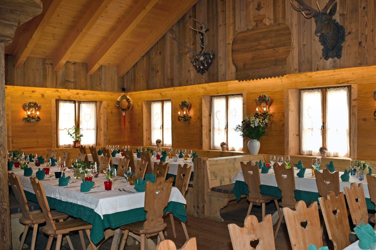 Jaegerhaus Agriturismo Cortina dʼAmpezzo Eksteriør billede